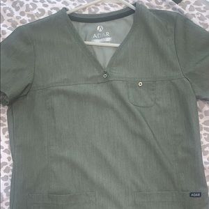 Xsmall/small olive green scrubs. Gently used
